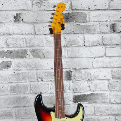 Fender Custom Shop '64 Strat Journeyman Relic, Rosewood Fingerboard, Target 3-Color Sunburst