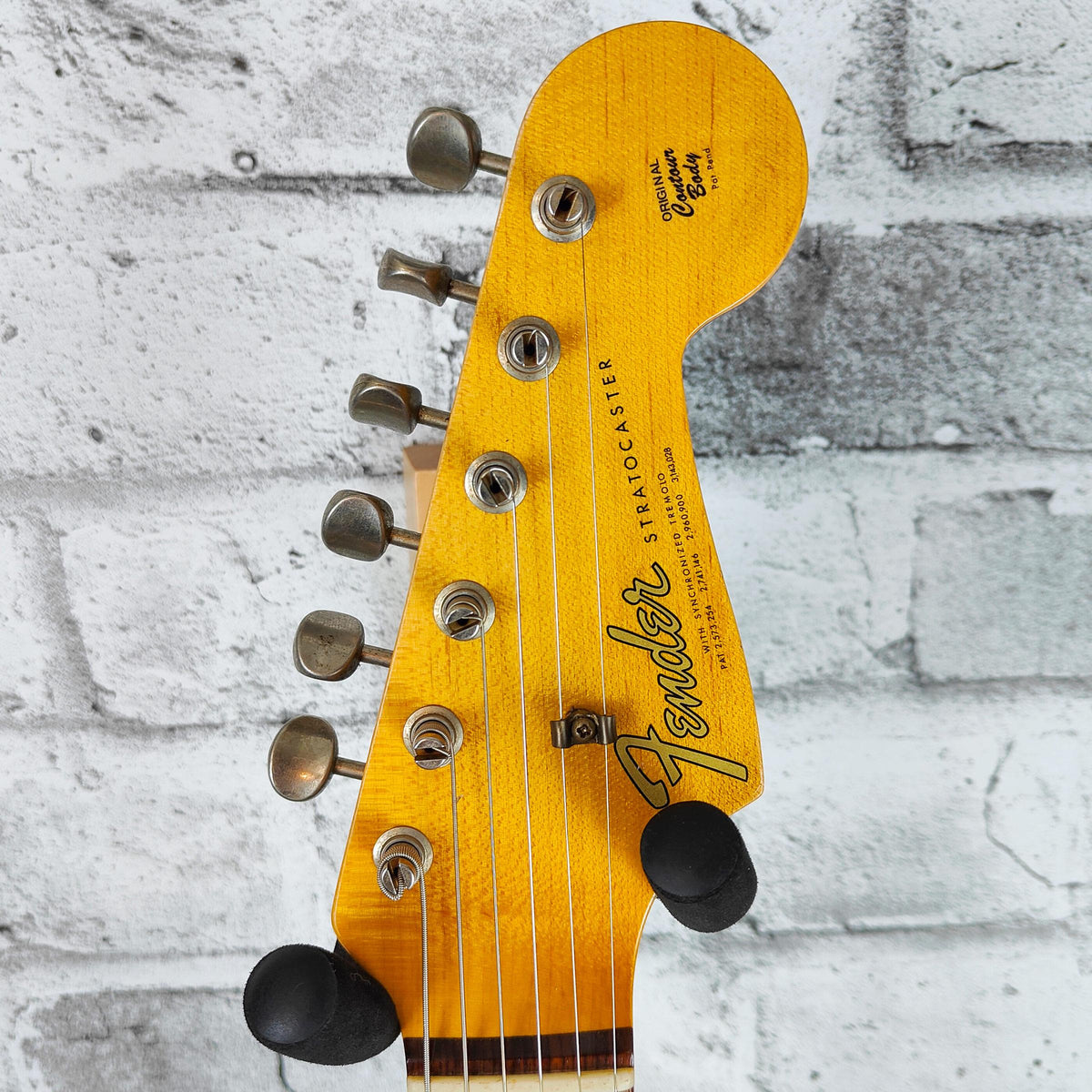 Fender Custom Shop '64 Strat Journeyman Relic, Rosewood Fingerboard, Target 3-Color Sunburst