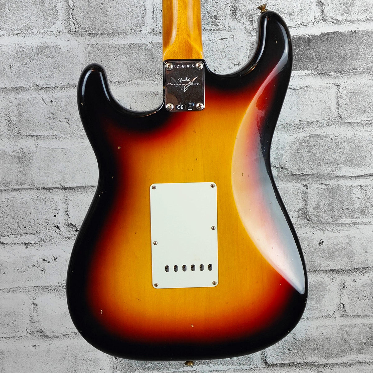 Fender Custom Shop '64 Strat Journeyman Relic, Rosewood Fingerboard, Target 3-Color Sunburst