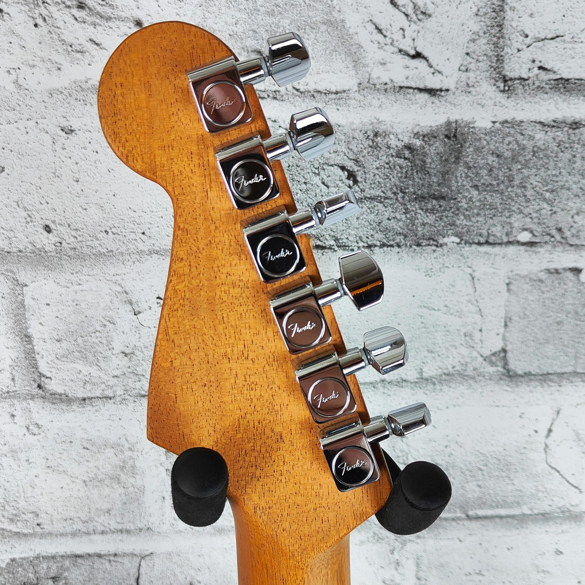 Fender American Acoustasonic Strat, Ebony Fingerboard, Shell Pink - Exclusive for Canada