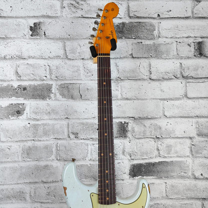 Fender Custom Shop ’61 Strat Heavy Relic, Rosewood Fingerboard, Super Faded Aged Sonic Blue over 3-Color Sunburst