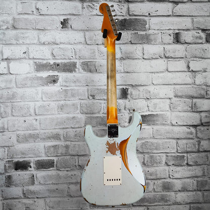 Fender Custom Shop ’61 Strat Heavy Relic, Rosewood Fingerboard, Super Faded Aged Sonic Blue over 3-Color Sunburst