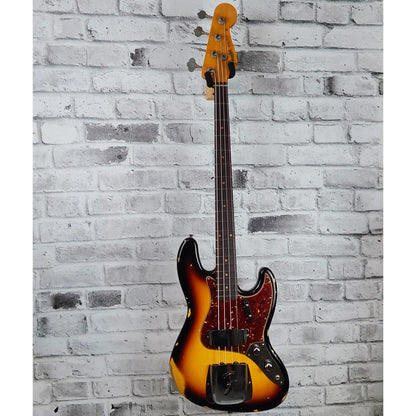 Fender Custom Shop ’62 Jazz Bass Relic Rosewood Fingerboard, 3-Colour Sunburst