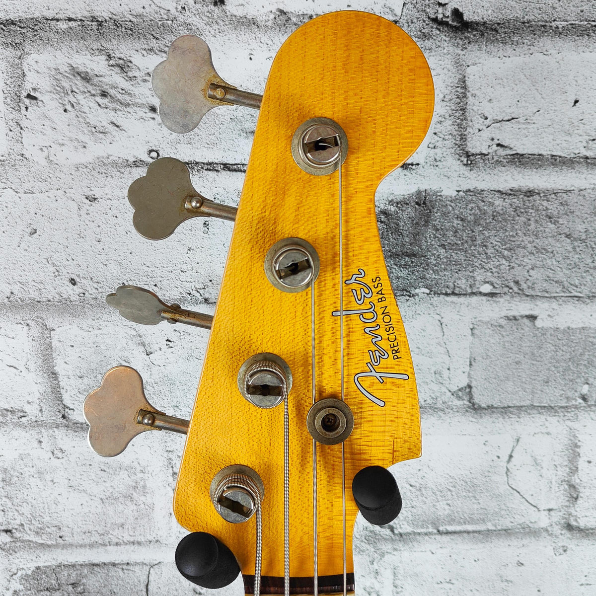 Fender Custom Shop '63 Precision Bass Journeyman Relic, Rosewood Fingerboard, Aged Olympic White