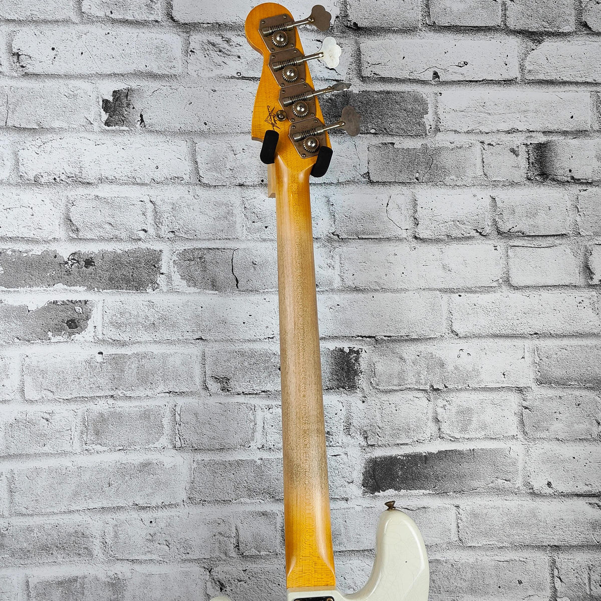 Fender Custom Shop '63 Precision Bass Journeyman Relic, Rosewood Fingerboard, Aged Olympic White