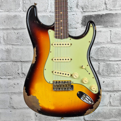 Fender Custom Shop '61 Stratocaster Heavy Relic, Rosewood Fingerboard, Super Faded Aged 3-Colour Sunburst