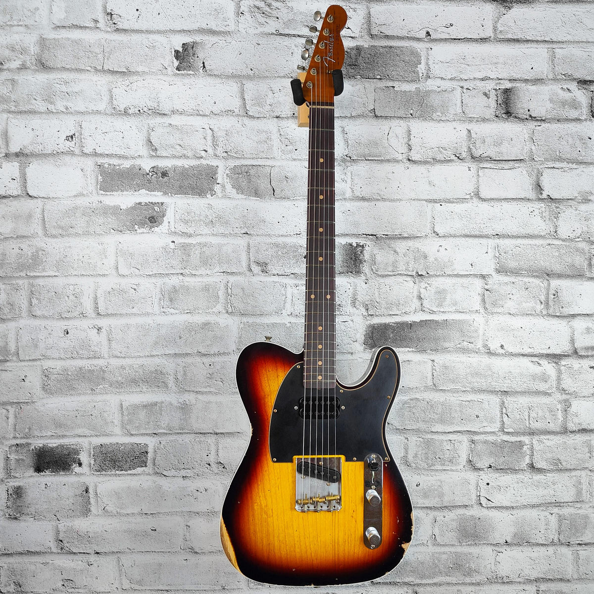 Fender Custom Shop Limited Edition HS Telecaster Custom Relic, Rosewood Fingerboard, 3-Colour Sunburst