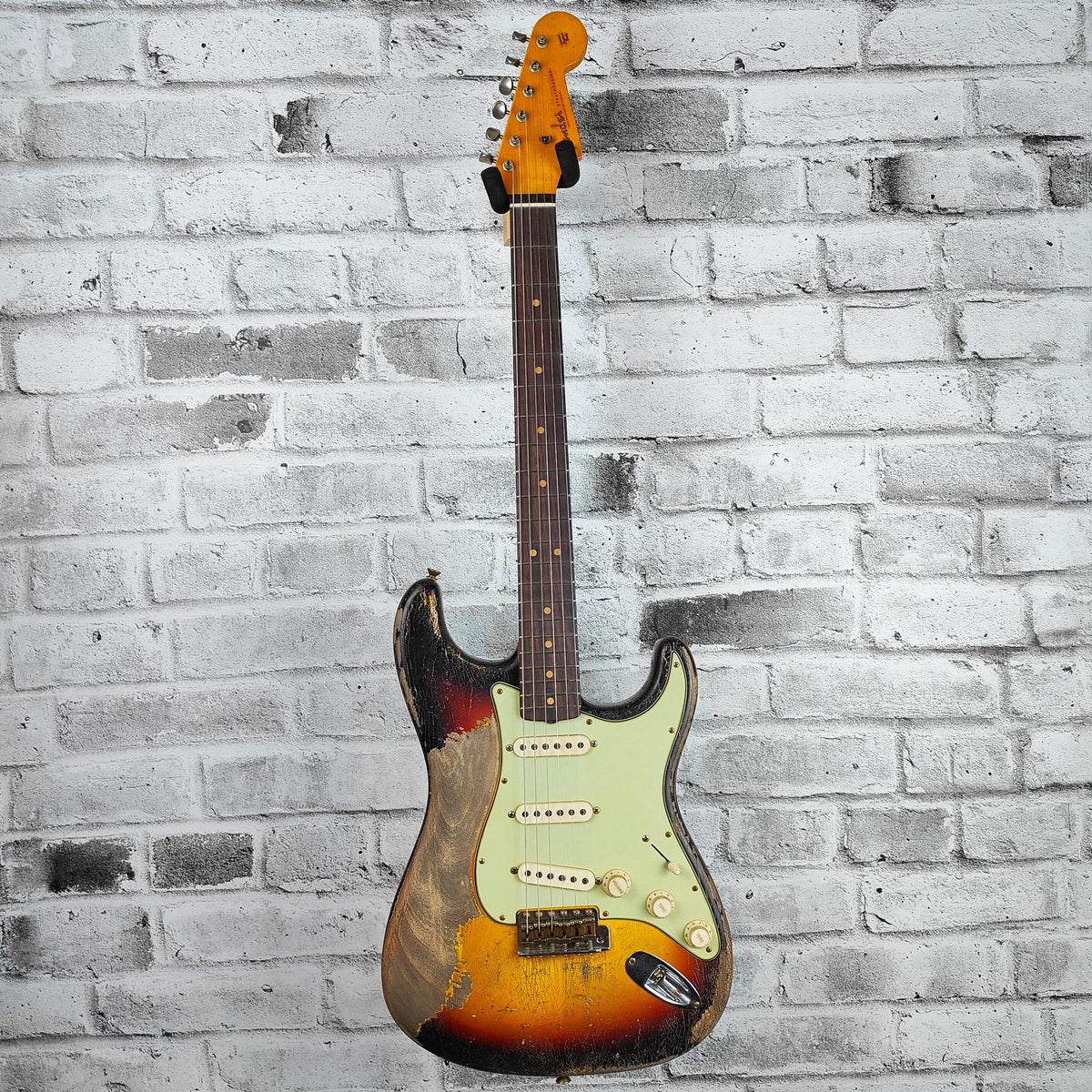 Fender Custom Shop '60 Stratocaster Ultimate Relic, Master Built by Greg Fessler, 3-Color Sunburst