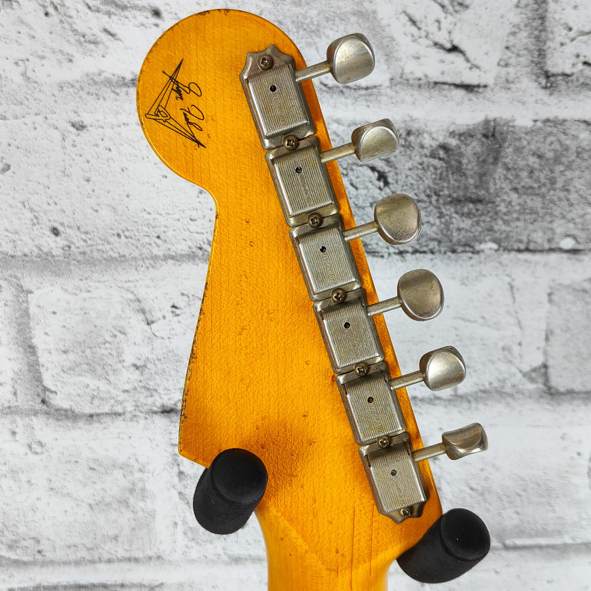 Fender Custom Shop '60 Stratocaster Ultimate Relic, Master Built by Greg Fessler, 3-Color Sunburst