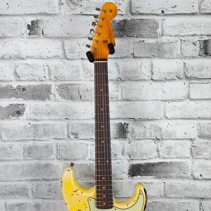 Fender Custom Shop Limited 1959 Stratocaster Super Heavy Relic, Aged Vintage White Over Chocolate 3-Tone Sunburst