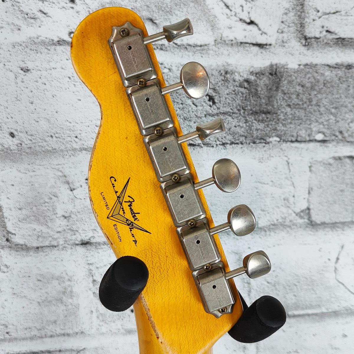 Fender Custom Shop 2023 Limited Edition Reverse 1960 Tele Custom Heavy Relic, Aged Olympic White over 3-Color Sunburst