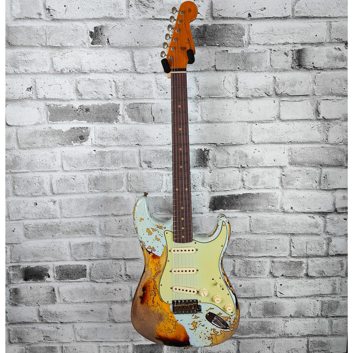 Fender Custom Shop Ltd 61 BT Stratocaster Super Heavy Relic, Aged Sonic Blue over 3-Color Sunburst