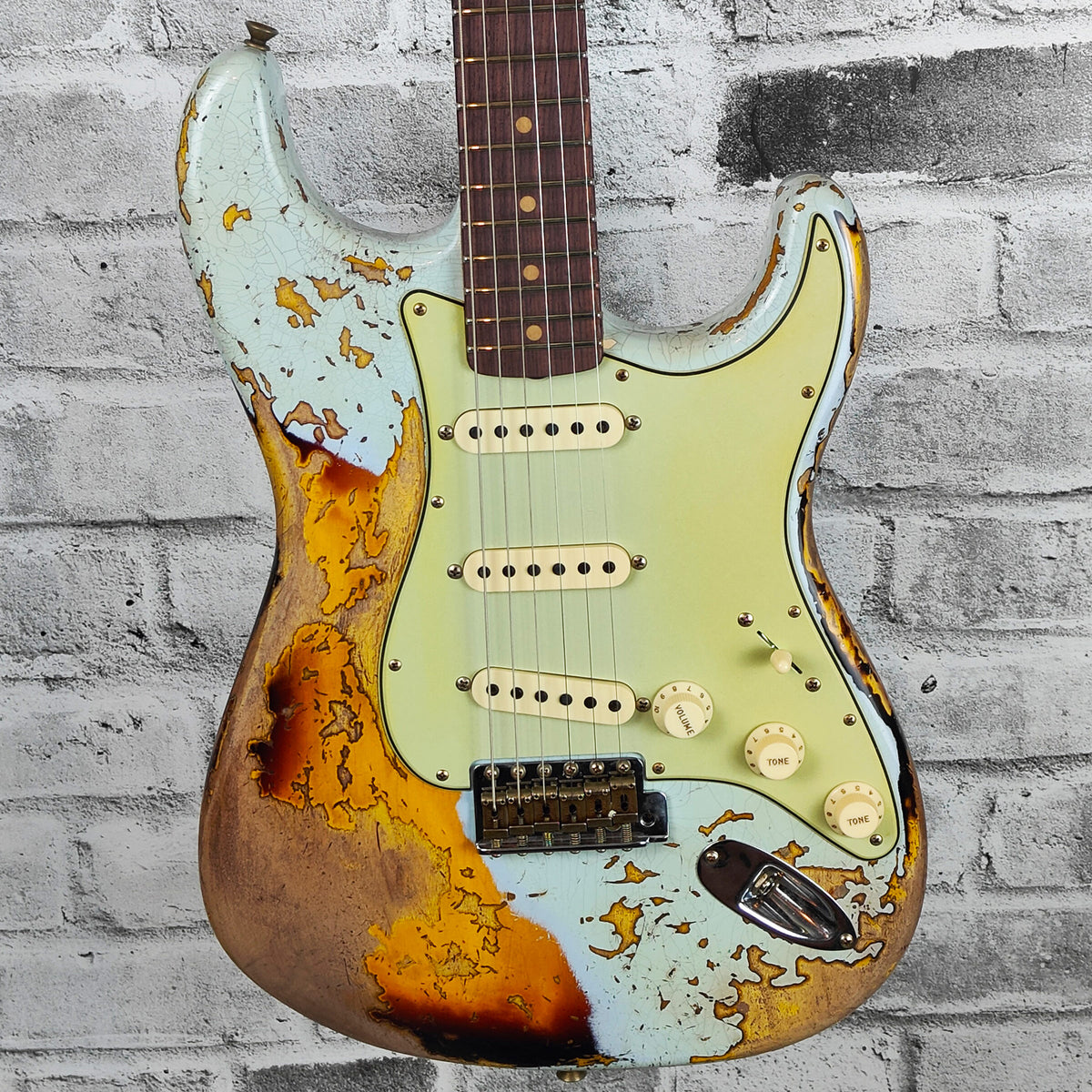 Fender Custom Shop Ltd 61 BT Stratocaster Super Heavy Relic, Aged Sonic Blue over 3-Color Sunburst