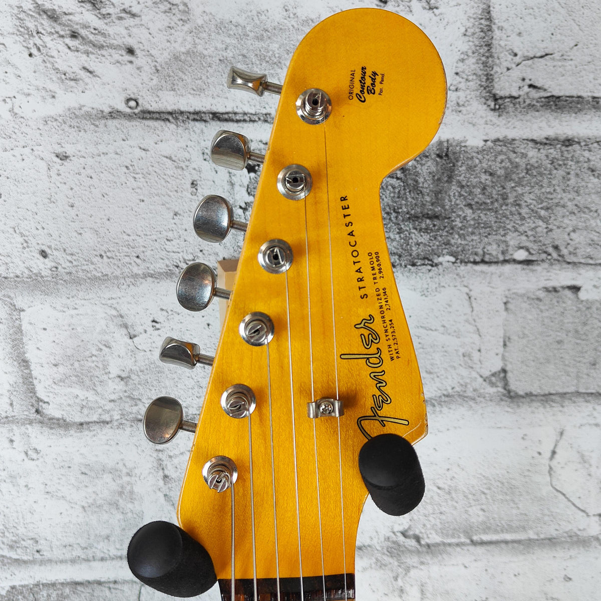 Fender Custom Shop Late 1962 Stratocaster Relic with Closet Classic Hardware, Rosewood Fingerboard, Super Faded Aged Shell Pink