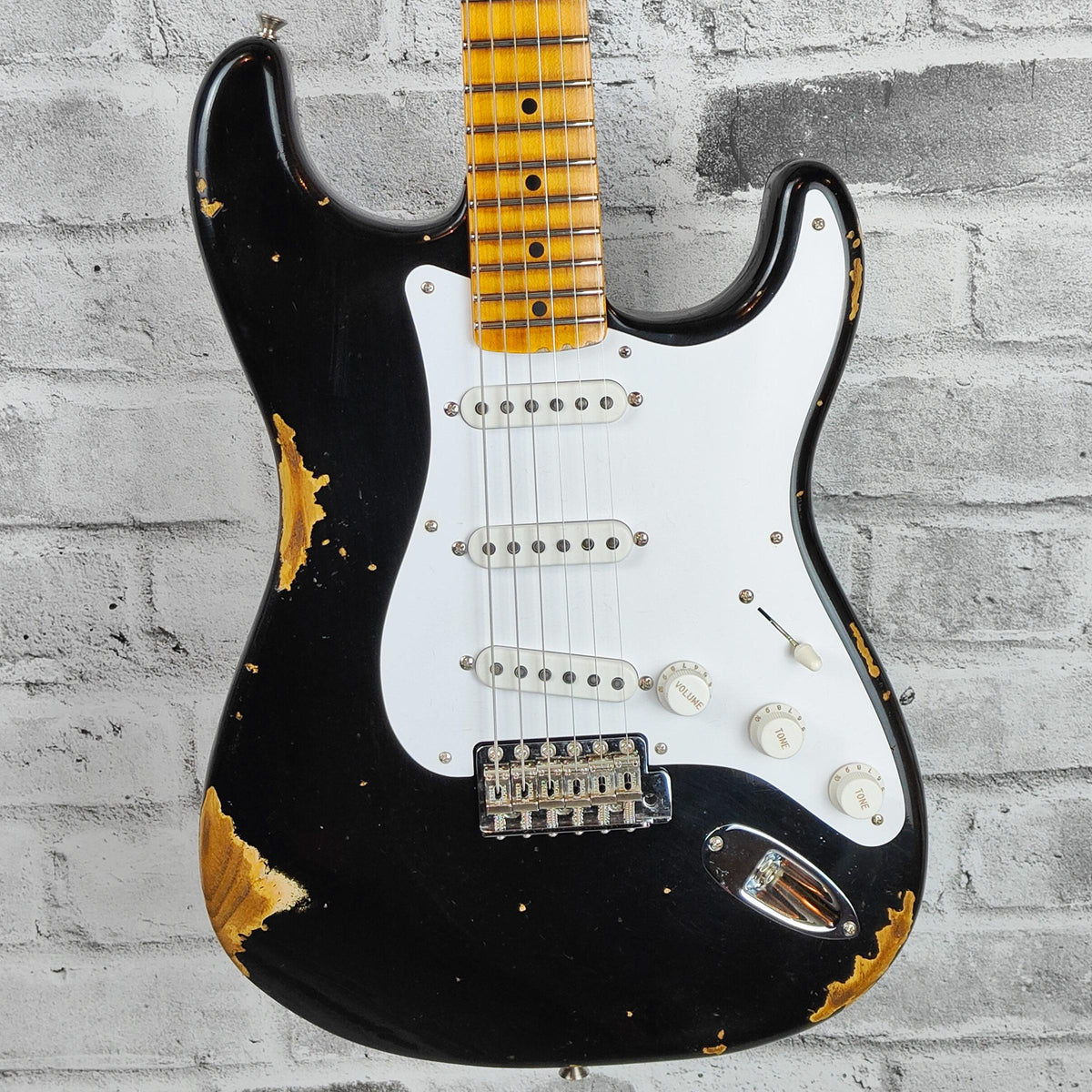 Fender Custom Shop Limited Edition Fat 1954 Stratocaster Relic with Closet Classic Hardware, 1-Piece Quartersawn Maple Neck Fingerboard, Aged Black