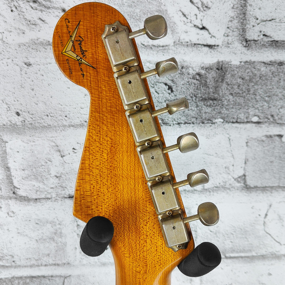 Fender Custom Shop  Limited Edition 1954 Roasted Stratocaster Journeyman Relic, 1-Piece Roasted Quarterswan Maple Neck Fingerboard, Wide-Fade Chocolate 2-Color Sunburst