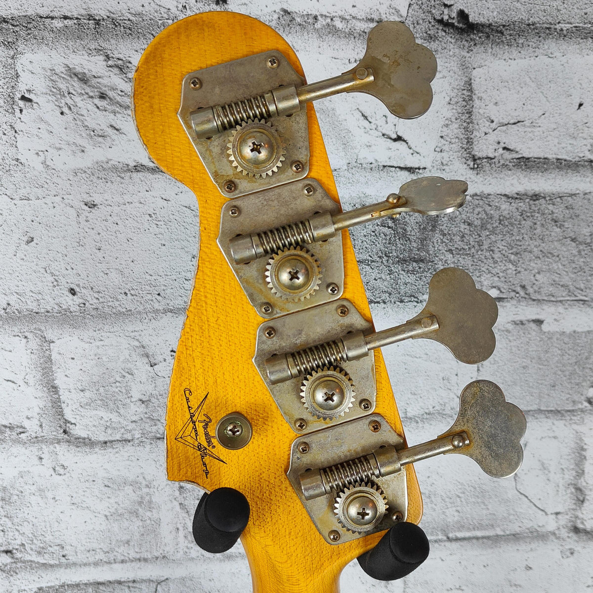 Fender Custom Shop 1961 Jazz Bass Heavy Relic, 3A Rosewood Fingerboard, 3-Color Sunburst