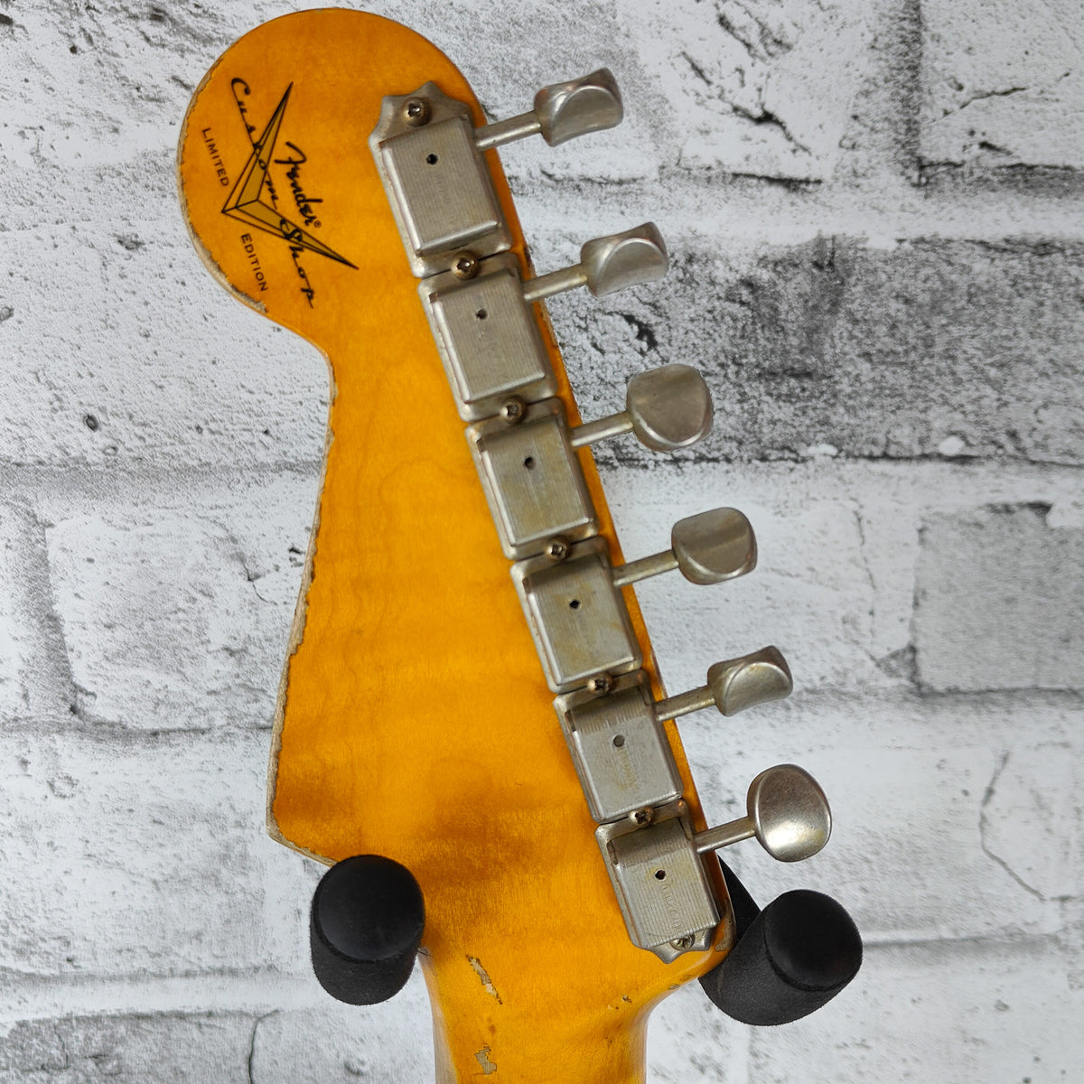 Fender Custom Shop Limited Edition Red Hot Strat Super Heavy Relic, Maple Fingerboard, Super Faded Aged Lake Placid Blue