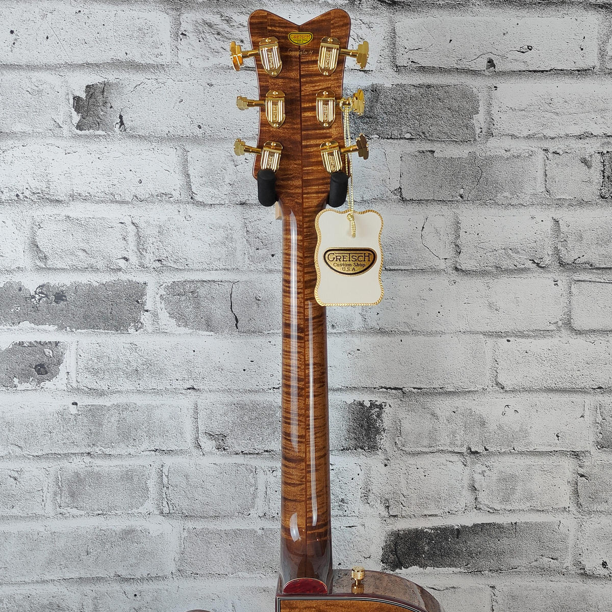Gretsch Custom Shop Masterbuilt G6136 Falcon - NOS Amber - Exclusive One of a kind