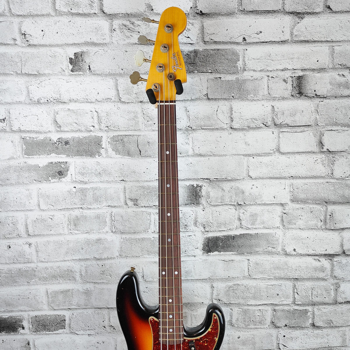 Fender Custom Shop 1966 Precision Bass Journeyman Relic, 3A Rosewood Fingerboard, 3-Color Sunburst