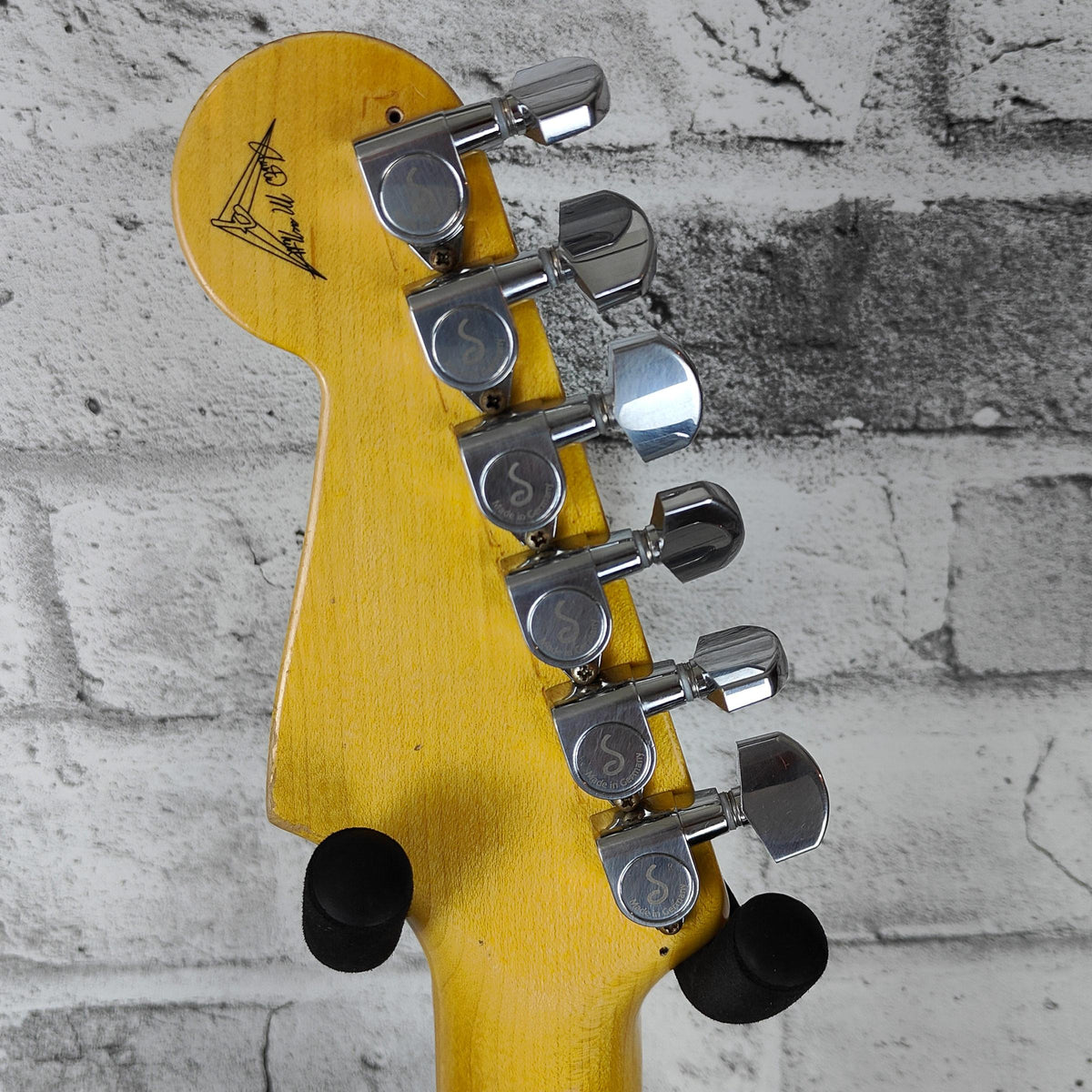 Fender Custom Shop Master Built Jerry Garcia Alligator Strat relic, 1-piece rift sawn maple neck, aged natural