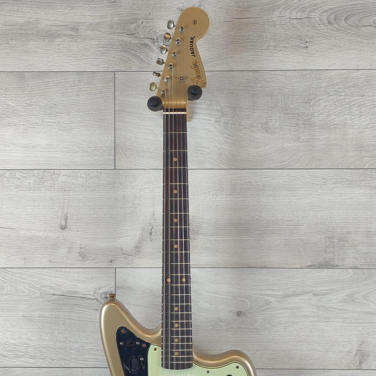 FENDER Custom Shop 1964 Jaguar Journeyman Relic, 3A Rosewood Fingerboard, Faded Aged Shoreline Gold