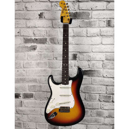 Fender Limited Edition '64 Stratocaster Journeyman Relic, Left Handed, Rosewood Fingerboard - Faded 3-Color Sunburst