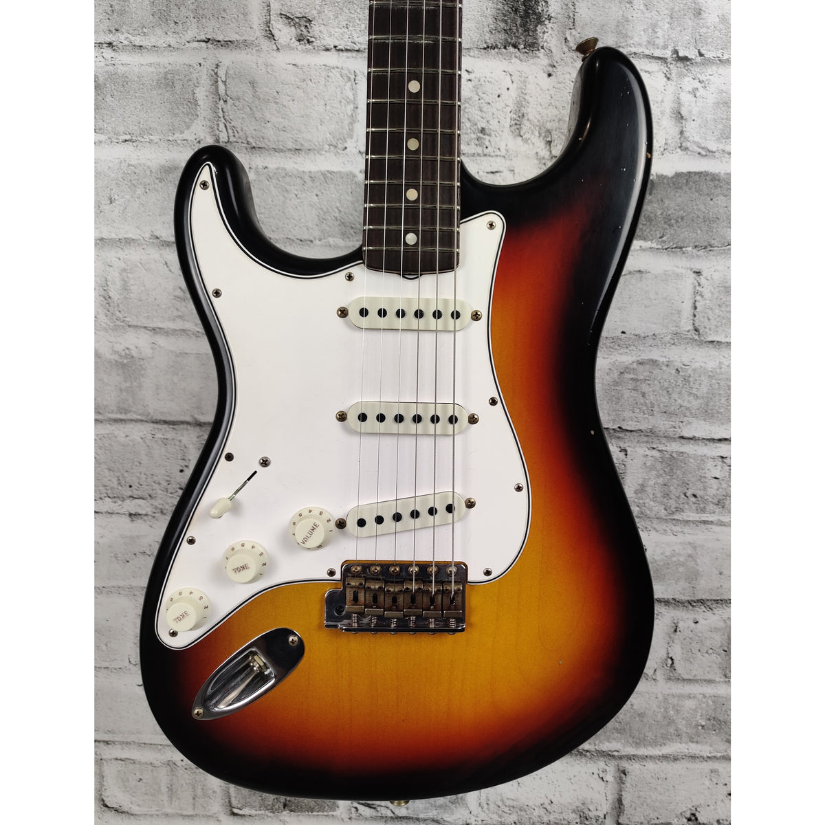 Fender Limited Edition '64 Stratocaster Journeyman Relic, Left Handed, Rosewood Fingerboard - Faded 3-Color Sunburst