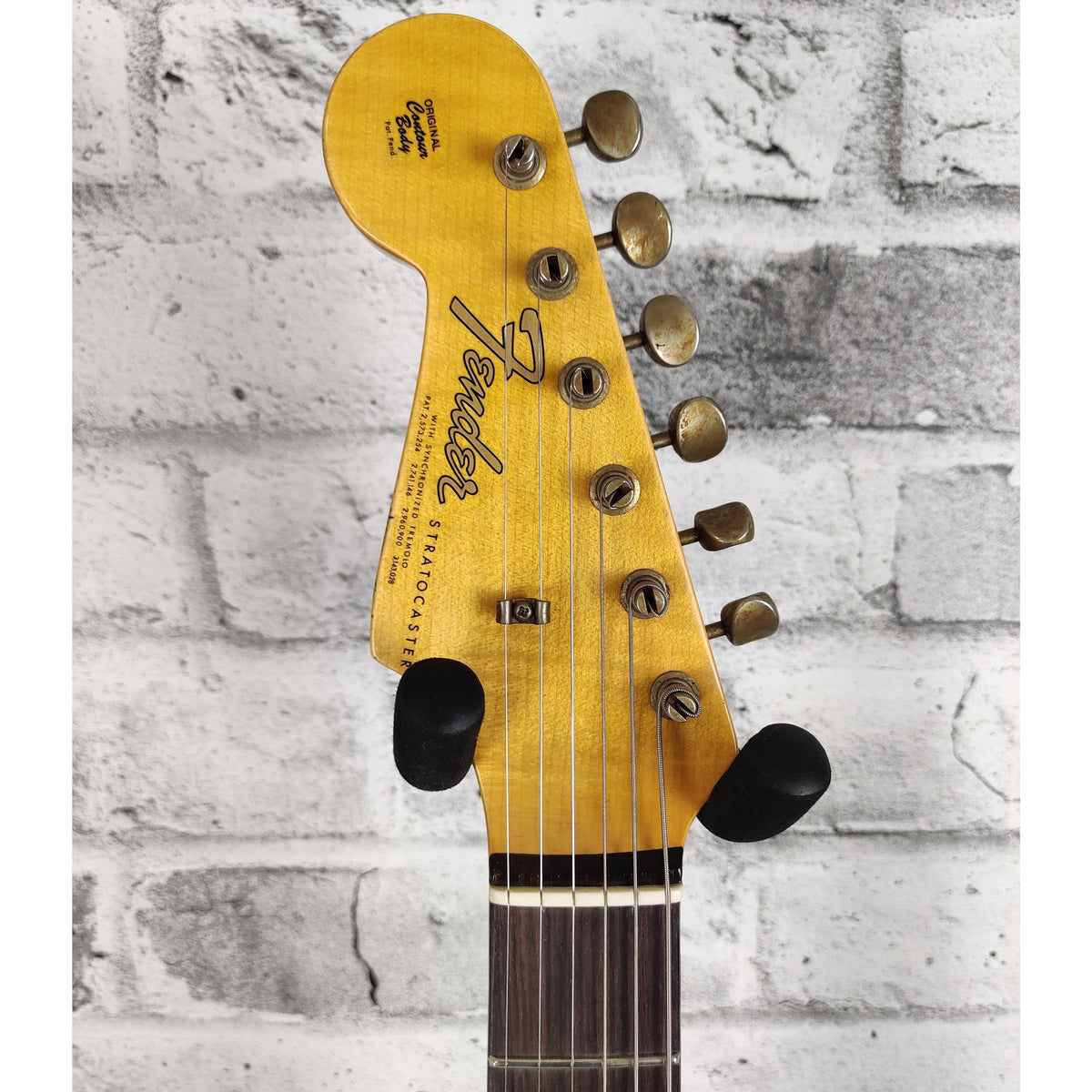 Fender Limited Edition '64 Stratocaster Journeyman Relic, Left Handed, Rosewood Fingerboard - Faded 3-Color Sunburst