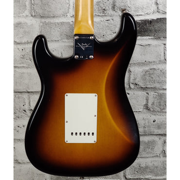Fender 1970 Stratocaster Journeyman Relic, Rosewood Fingerboard - Faded 3-Color Sunburst