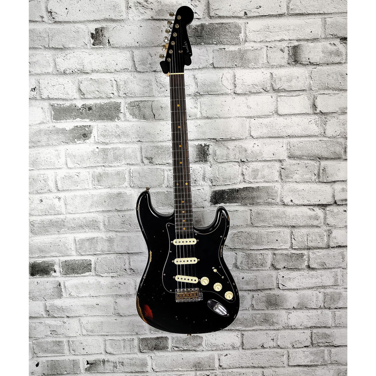 Fender Limited Edition Dual-Mag II Strat Relic, Rosewood Fingerboard - Aged Black Over 3-Color Sunburst