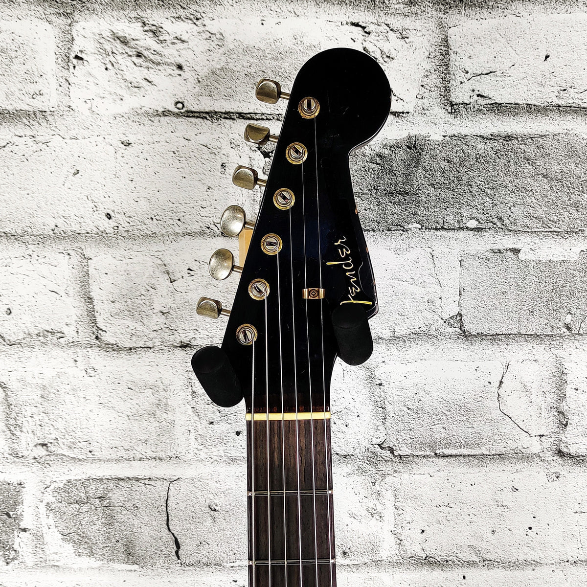 Fender Limited Edition Dual-Mag II Strat Relic, Rosewood Fingerboard - Aged Black Over 3-Color Sunburst