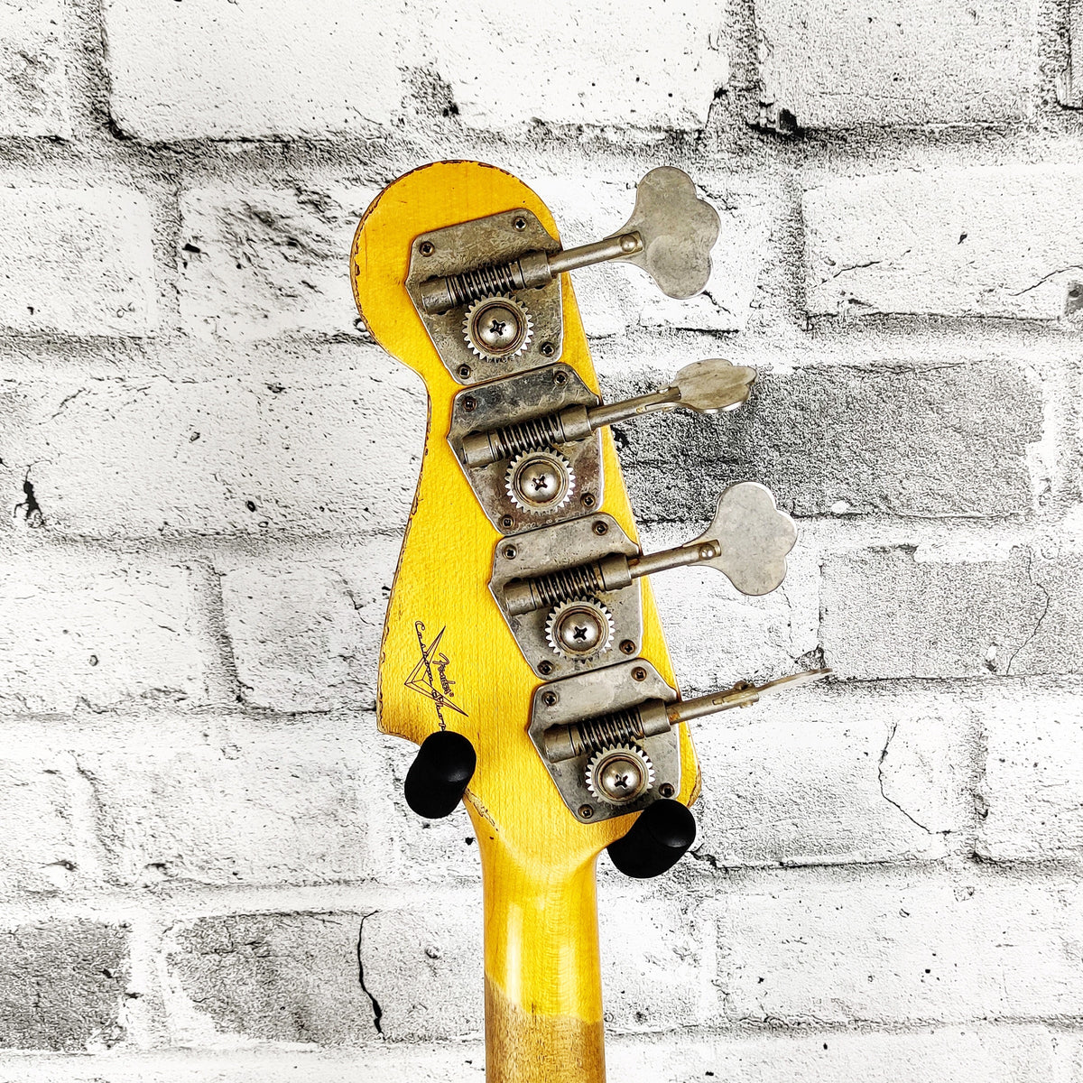 Fender Custom Shop FCS 1961 Jazz Bass Heavy Relic w/Rosewood Fingerboard - Aged Olympic White