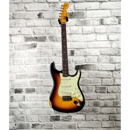 Fender Custom Shop 63 Stratocaster Relic - Chocolate 3 Tone Sunburst
