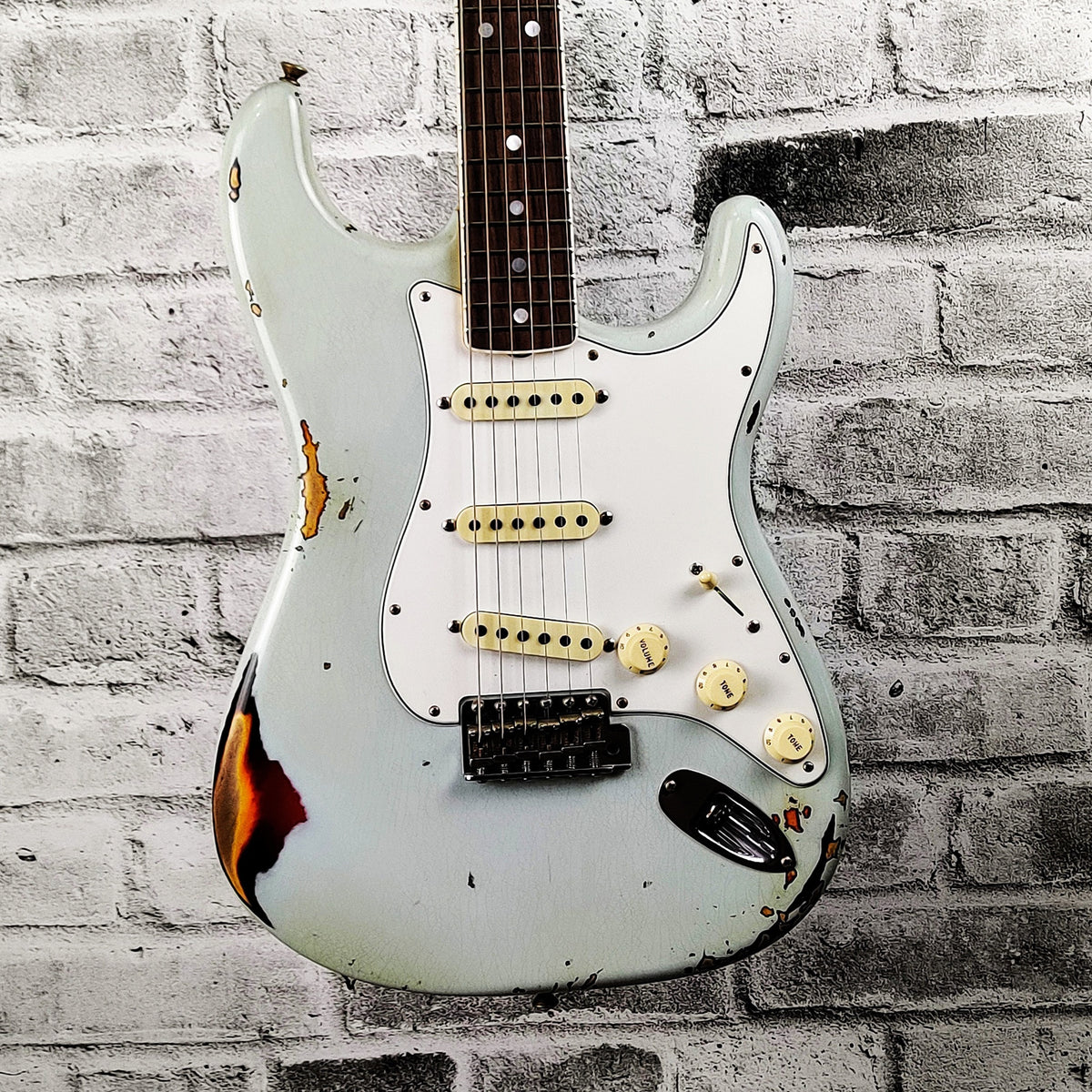 Fender Custom Shop LIMITED EDITION ’65  STRAT HEAVY RELIC FROM SUMMER 2019 EVENT - Faded Sonic Blue over 3-Tone Sunburst