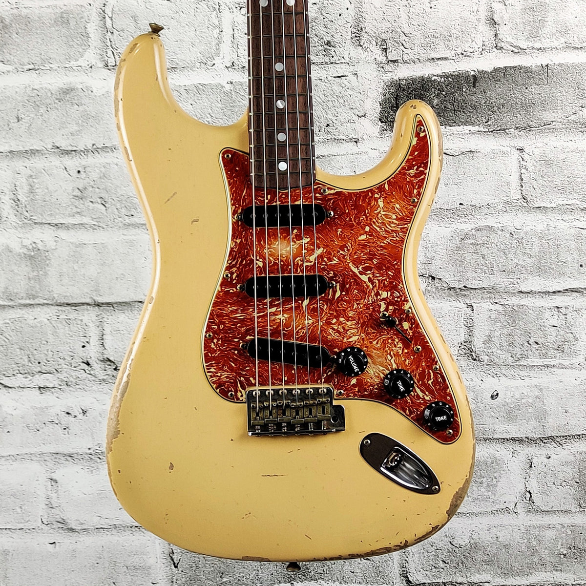 Fender Custom Shop Master Built – Todd Krause – 68 Stratocaster Relic – Aged Desert Sand