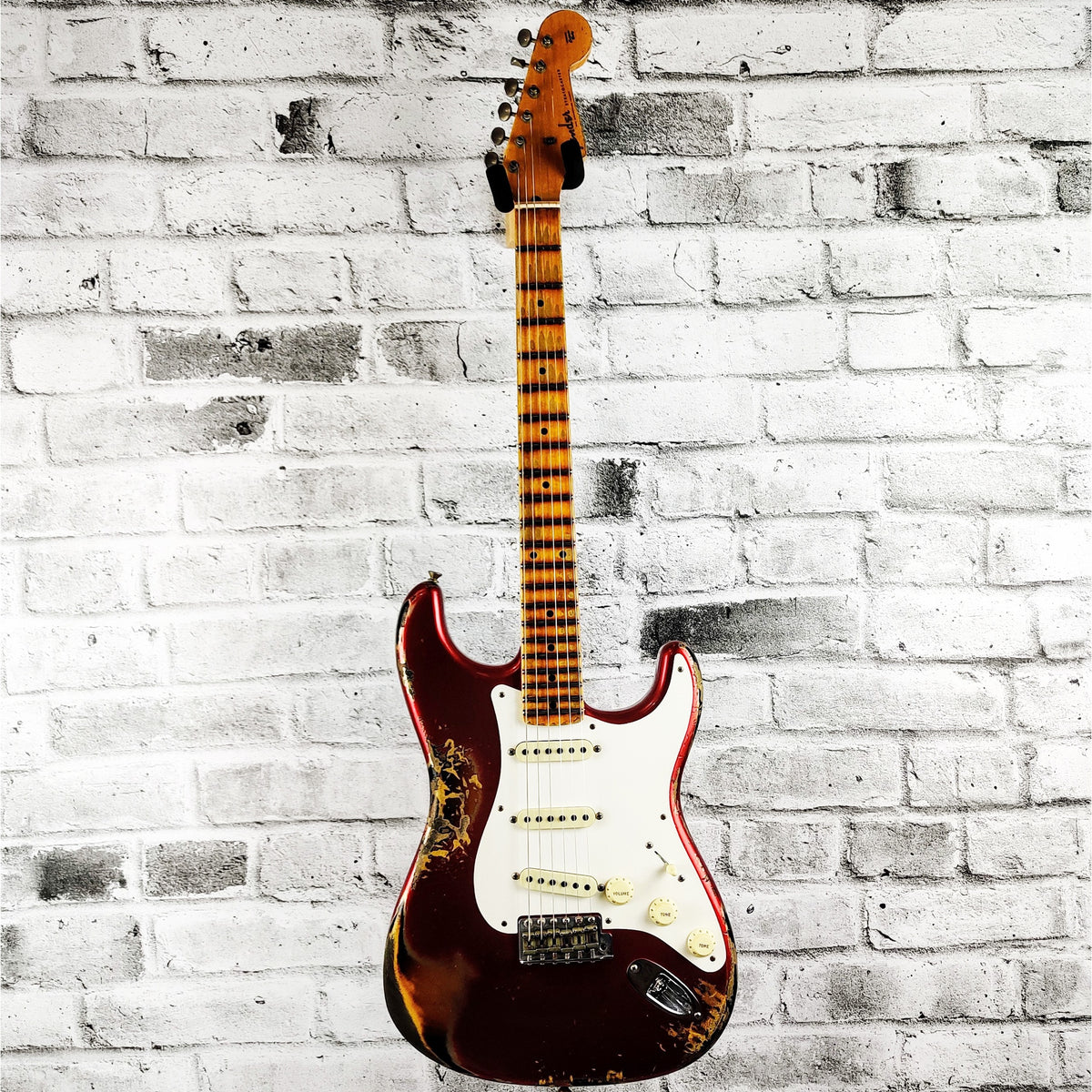 Fender Custom Shop Ltd 56 Stratocaster Heavy Relic – Super Faded Aged Candy Apple Red over 2-Tone Sunburst