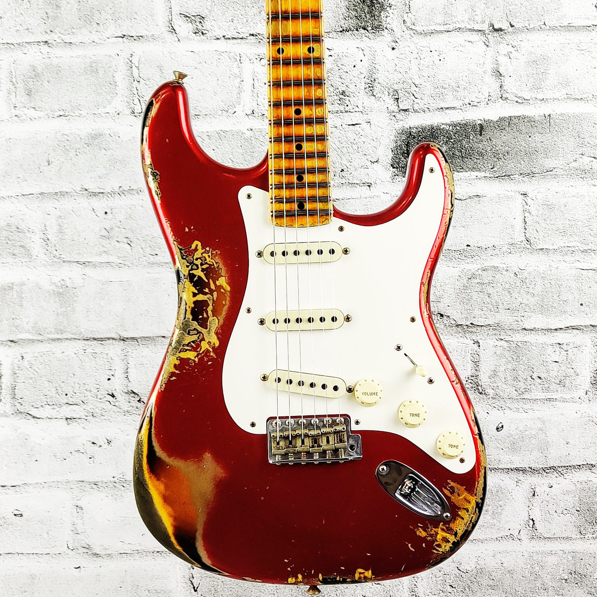 Fender Custom Shop Ltd 56 Stratocaster Heavy Relic – Super Faded Aged Candy Apple Red over 2-Tone Sunburst