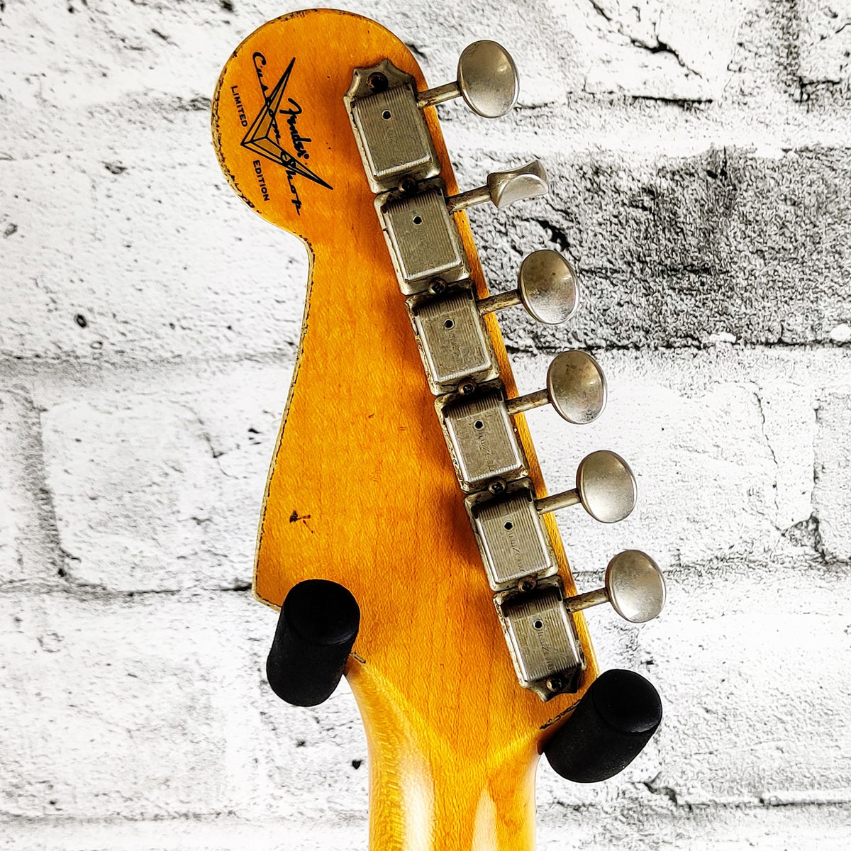Fender Custom Shop Ltd 56 Stratocaster Heavy Relic – Super Faded Aged Candy Apple Red over 2-Tone Sunburst