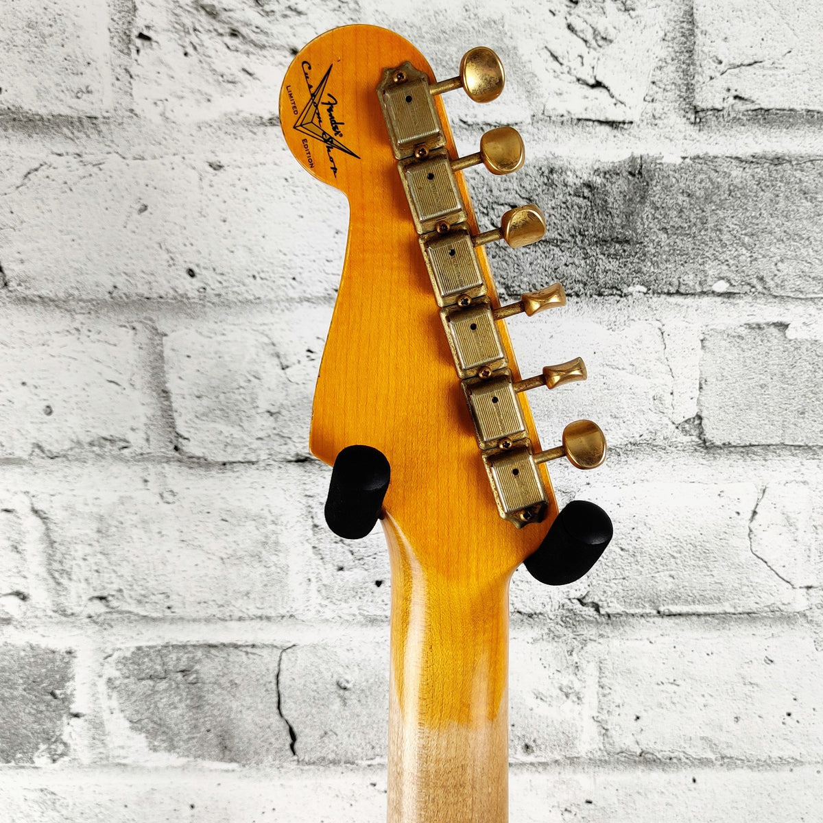 Fender Limited Edition '62 Bone Tone Stratocaster Journeyman Relic, Maple Fingerboard - Super Faded Aged Sonic Blue