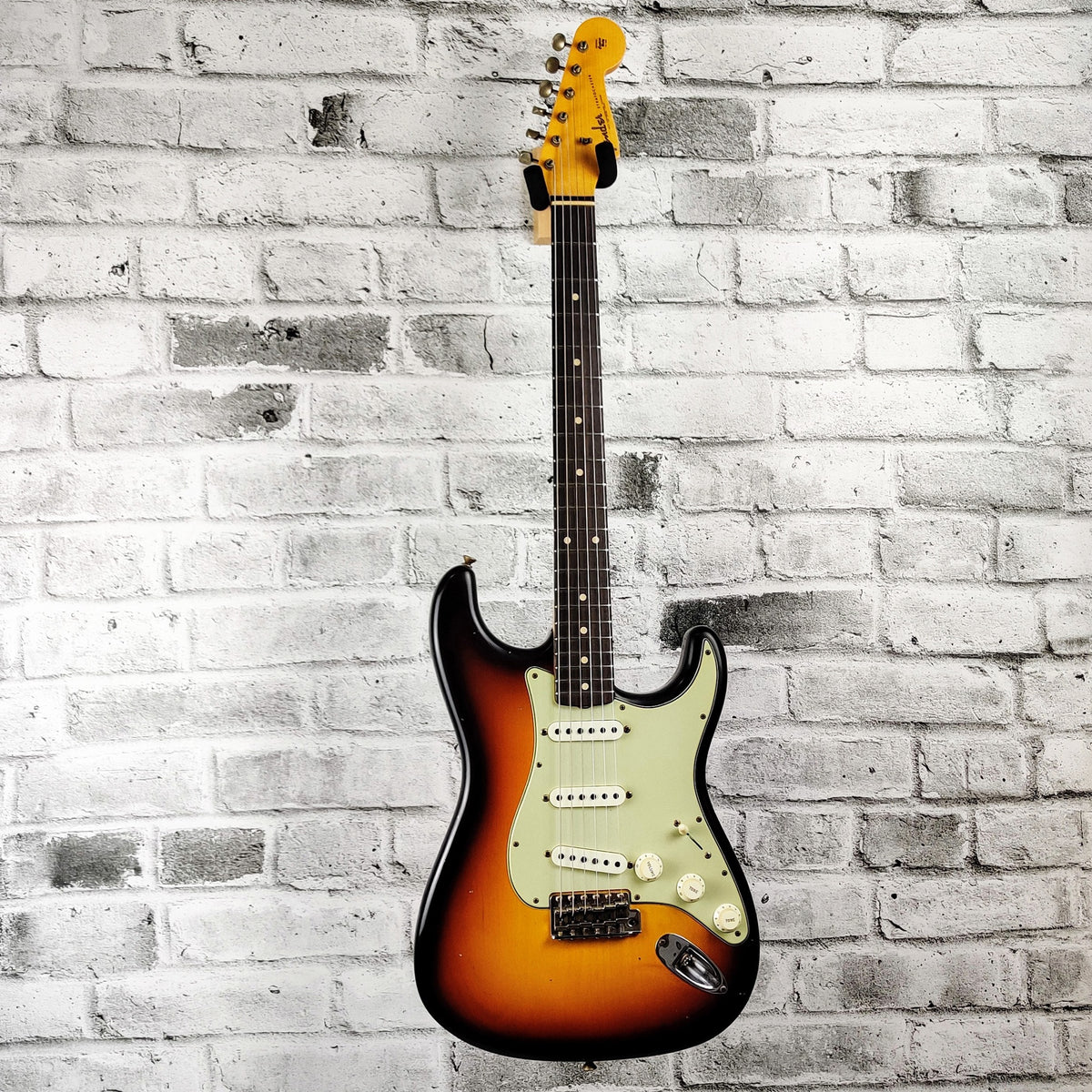 Fender Limited Edition '62/'63 Stratocaster Journeyman Relic, Rosewood Fingerboard - Faded Aged 3-Color Sunburst