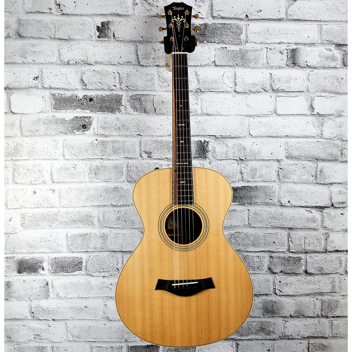 Taylor Custom Shop 12 Fret Grand Concert, Cocobolo Back & Sides - Natural
