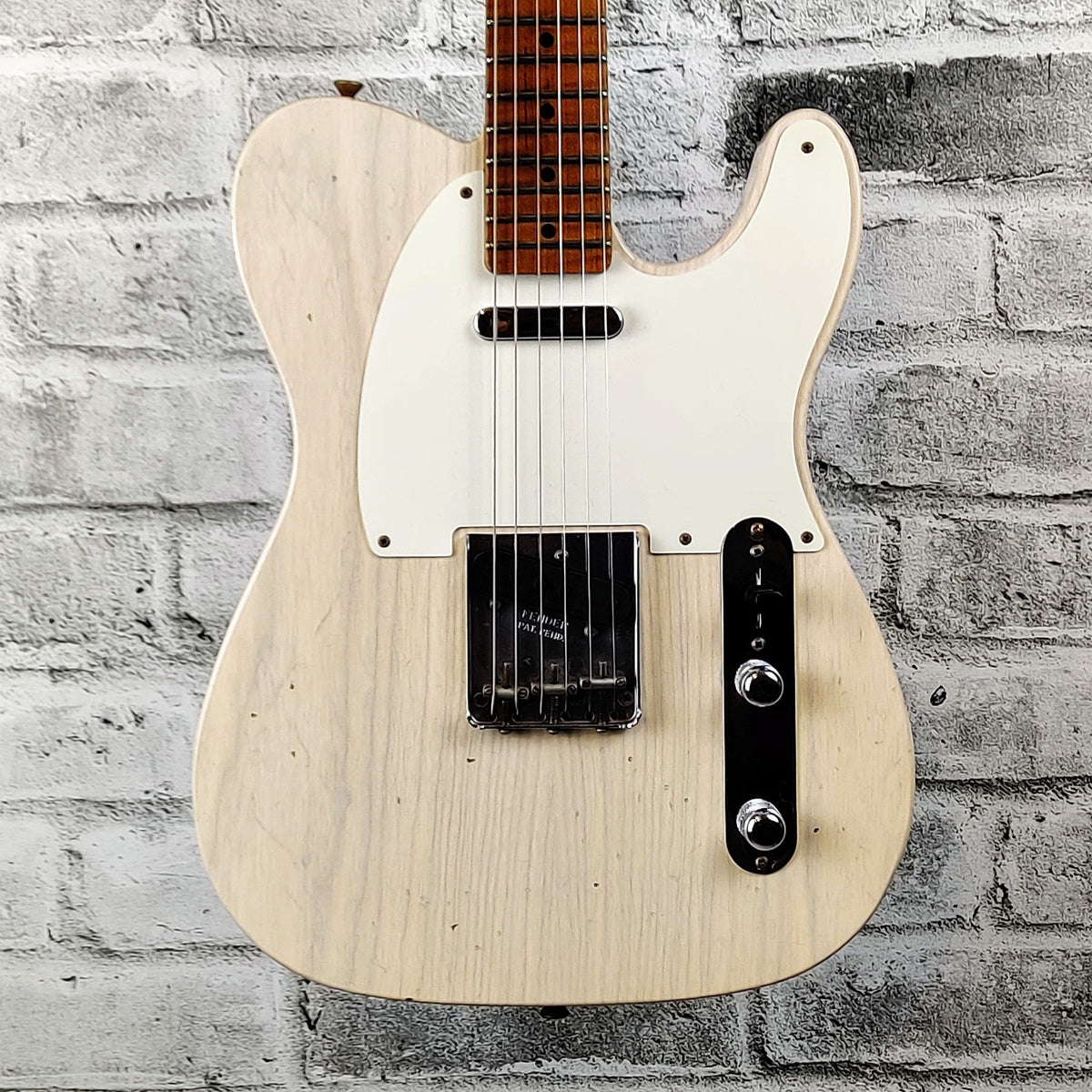 Fender Custom Shop S20 1955 Limited Edition Telecaster Journeyman Relic, Roasted Flame Maple Fingerboard – Aged White Blonde