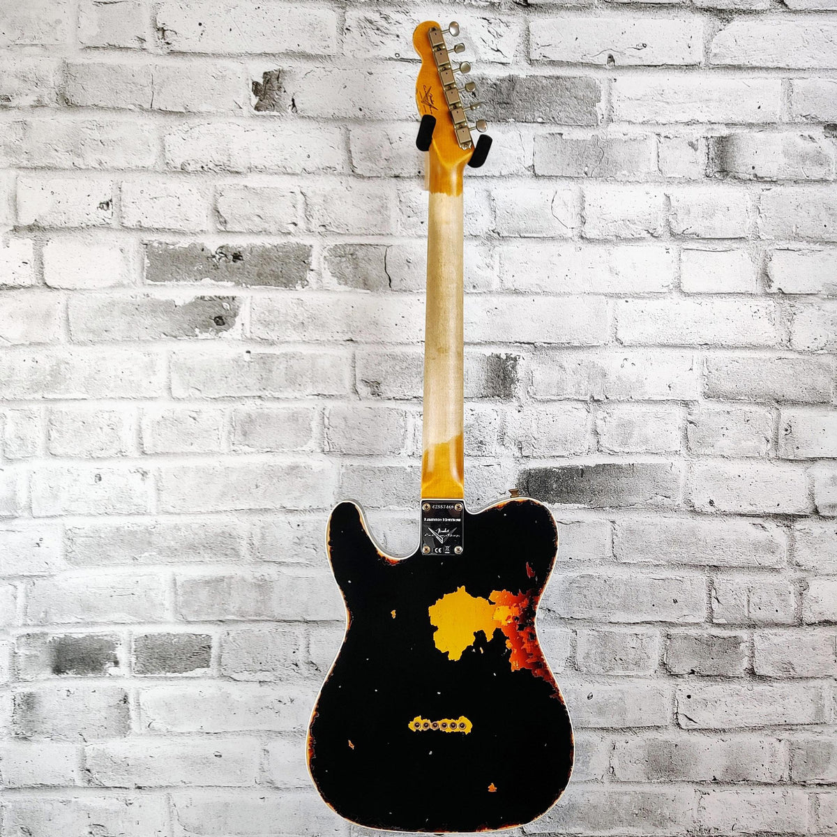 Fender Limited Edition Cunife Tele Custom Heavy Relic, Rosewood Fingerboard – Aged Black over 3-Color Sunburst