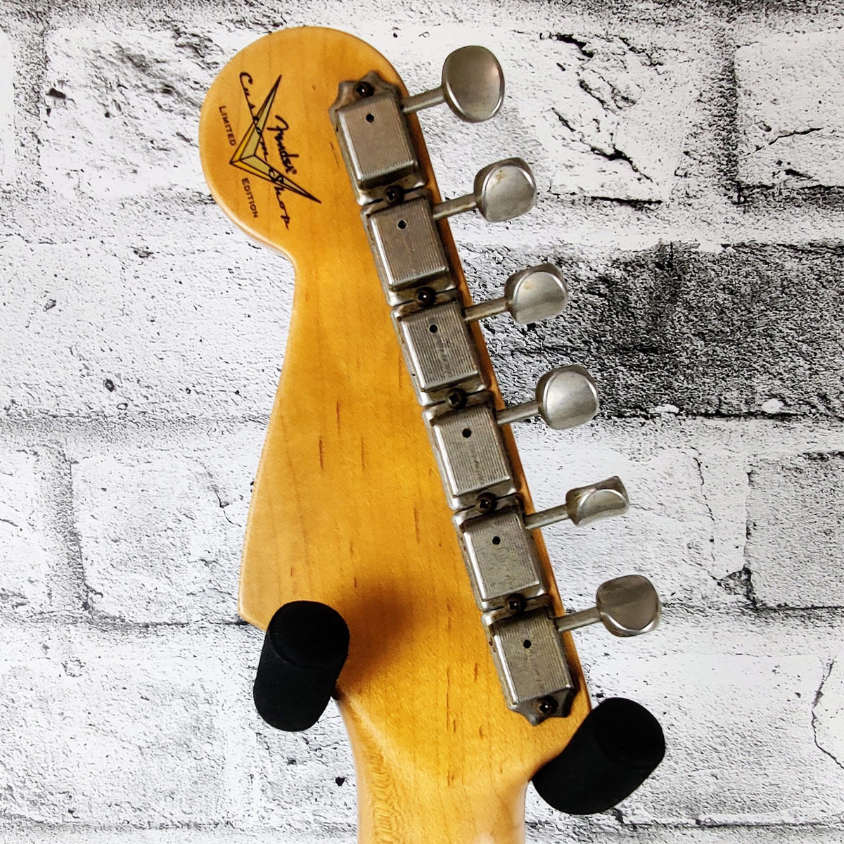 Fender Custom Shop Limited Edition ’62/’63 Stratocaster Journeyman Relic, Rosewood Fingerboard – Aged Seafoam Green