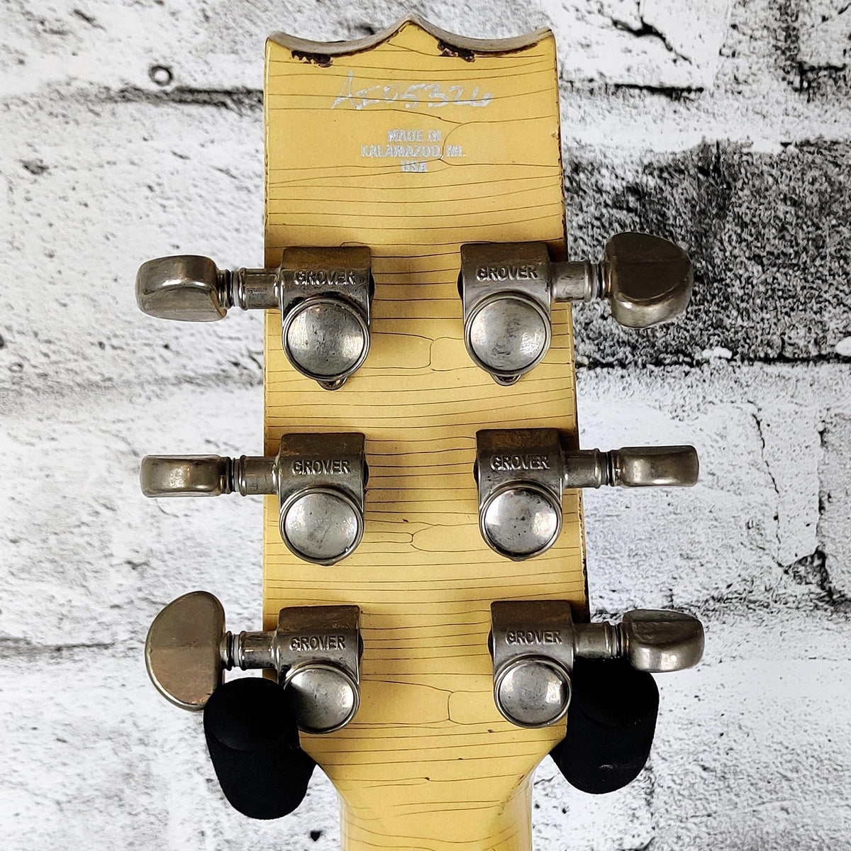 Heritage H-137 Solid Body Guitar Artisan Aged Special Run w/case - TV Yellow