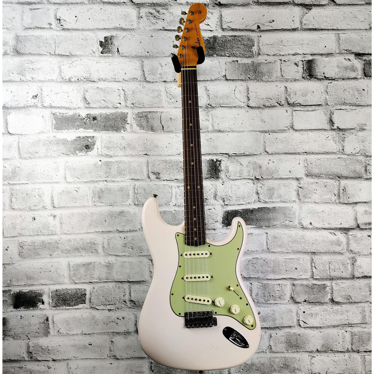 Fender Custom Shop 1960 Stratocaster Journeyman, Relic Aged Shell Pink