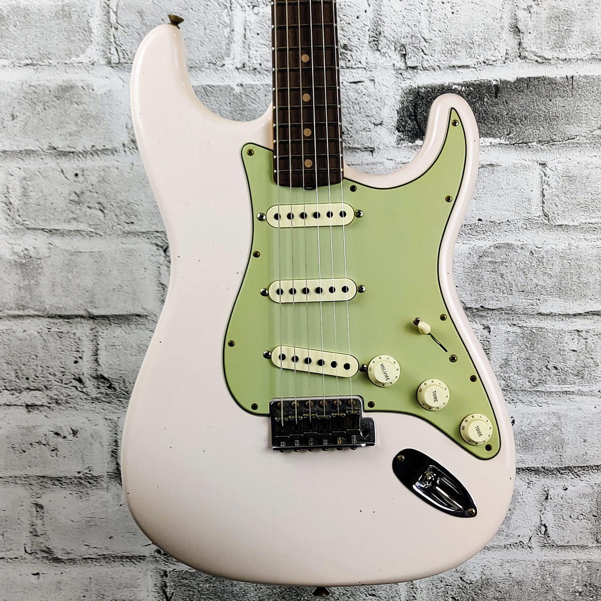 Fender Custom Shop 1960 Stratocaster Journeyman, Relic Aged Shell Pink