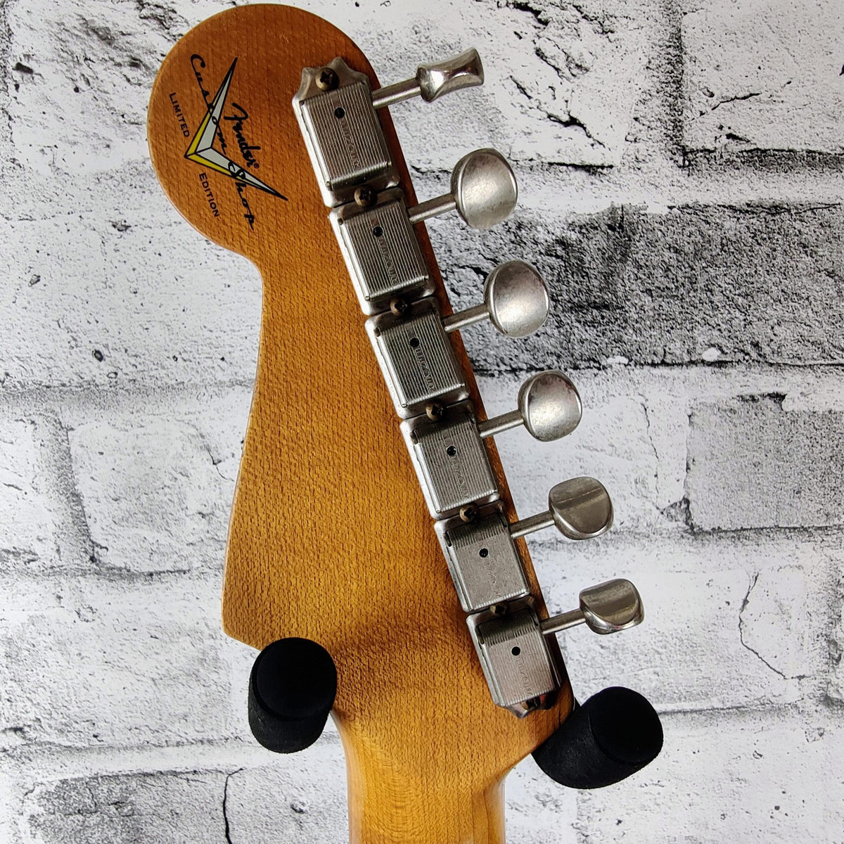 Fender Custom Shop Limited Edition '61 Stratocaster, Heavy Relic, Aged Sonic Blue Over 3-Colour Sunburst