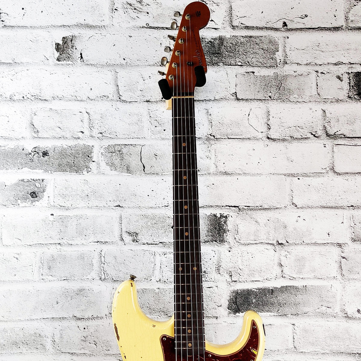 Fender Custom Shop Limited Edition '61 Stratocaster, Heavy Relic, Aged Vintage White Over 3-Colour Sunburst
